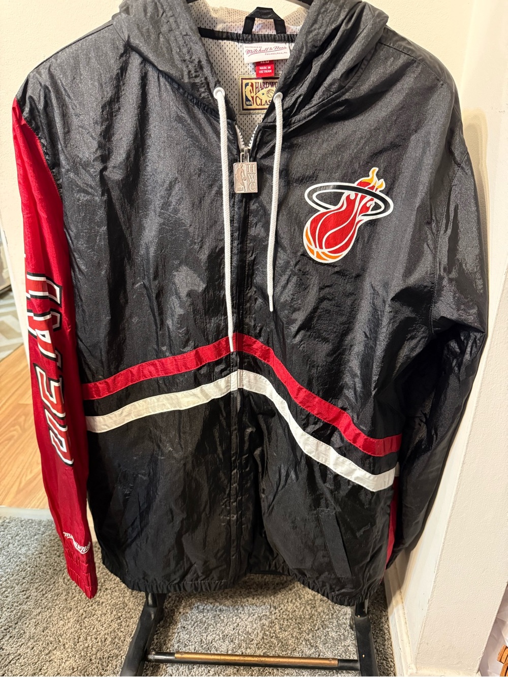 NWT Mitchell & Ness Miami Heat Full Zip Jacket Mens XL NBA Hardwood Classics